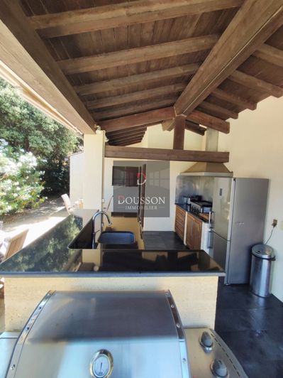 Image No.3-5 Bed House for sale