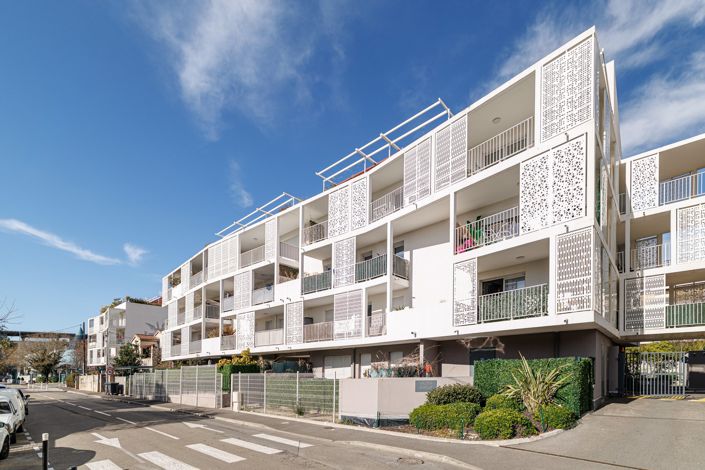 Image No.22-2 Bed Apartment for sale