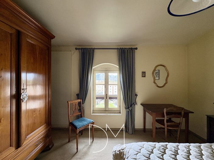 Image No.20-3 Bed Apartment for sale