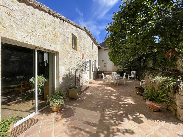 Image No.15-4 Bed House for sale