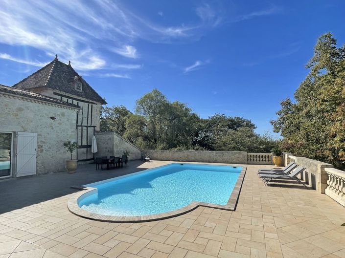 Image No.18-4 Bed House for sale