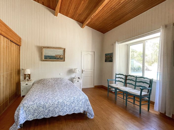 Image No.7-4 Bed House for sale