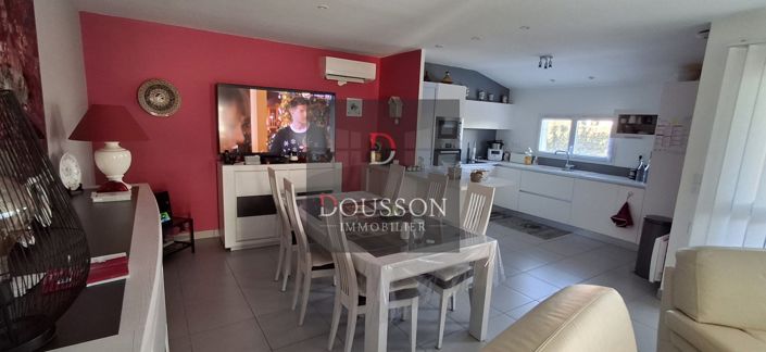 Image No.5-2 Bed House for sale