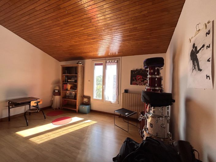Image No.7-3 Bed House for sale