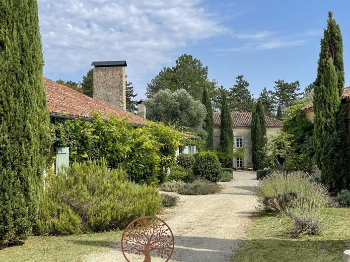 Image No.2-9 Bed House for sale