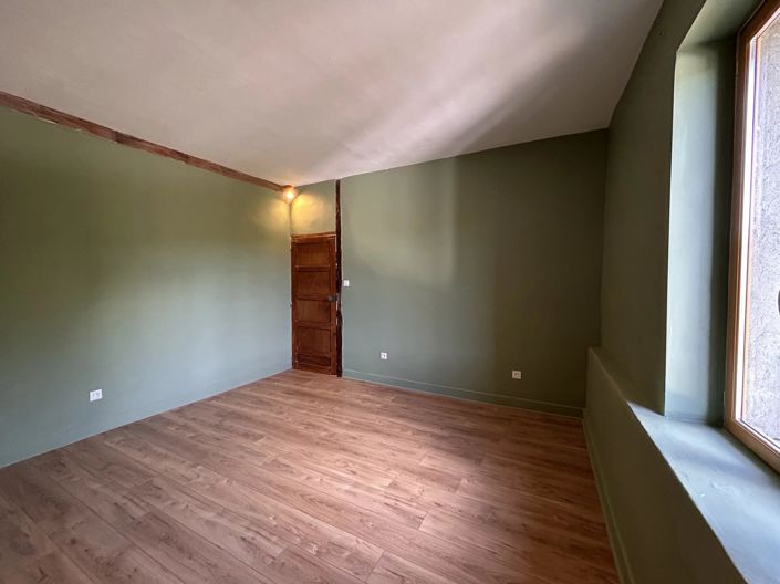 Image No.30-4 Bed House for sale