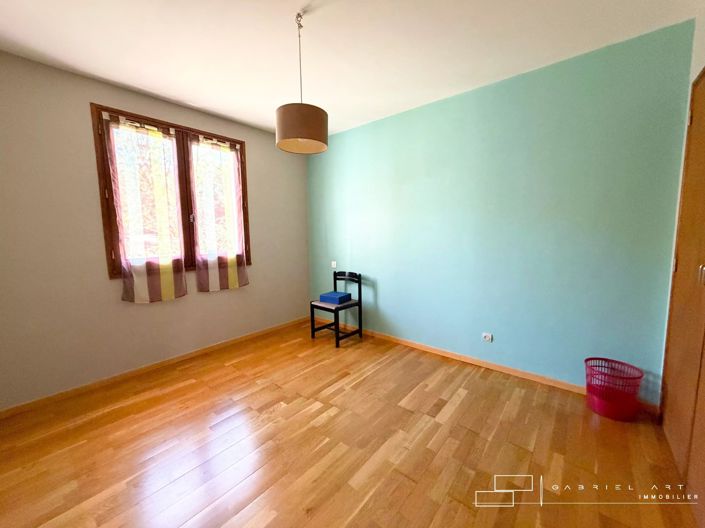 Image No.7-3 Bed House for sale