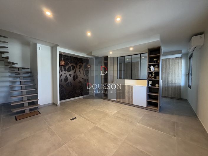 Image No.9-2 Bed House for sale