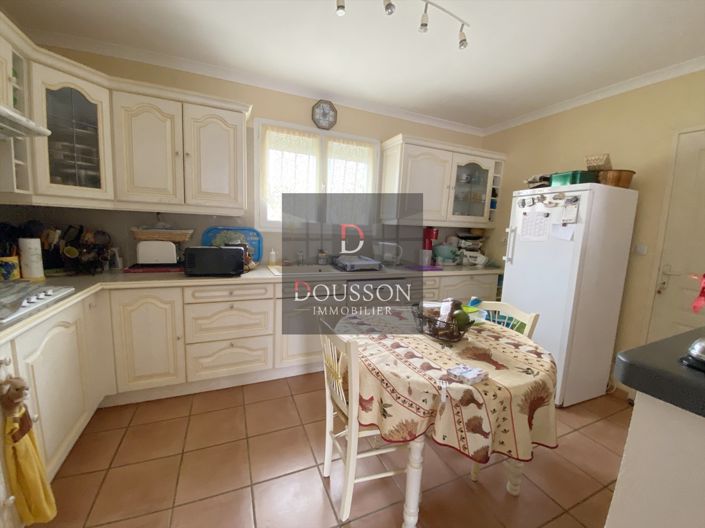 Image No.2-3 Bed House for sale
