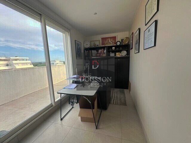Image No.10-3 Bed Apartment for sale