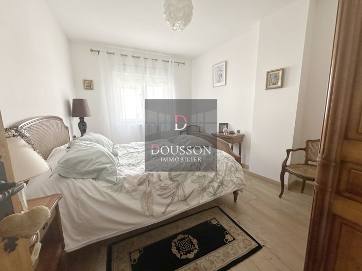 Image No.3-3 Bed House for sale