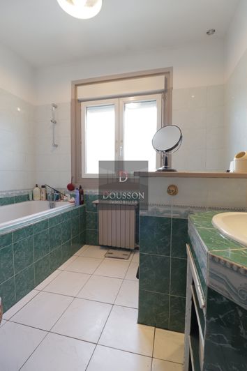 Image No.7-3 Bed House for sale