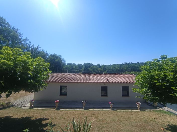 Image No.17-3 Bed House for sale
