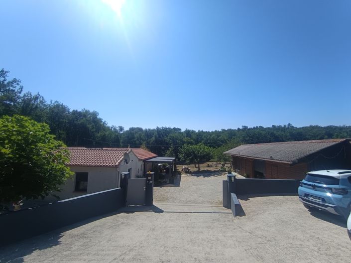Image No.18-3 Bed House for sale