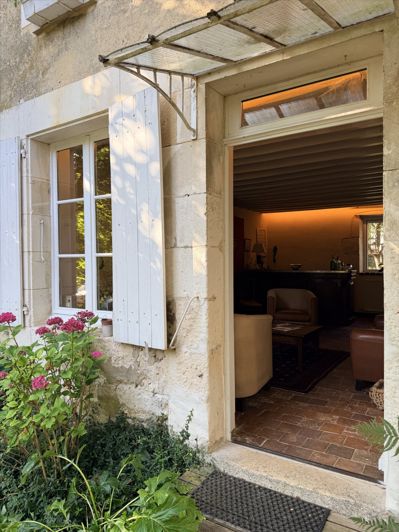 Image No.17-5 Bed House for sale