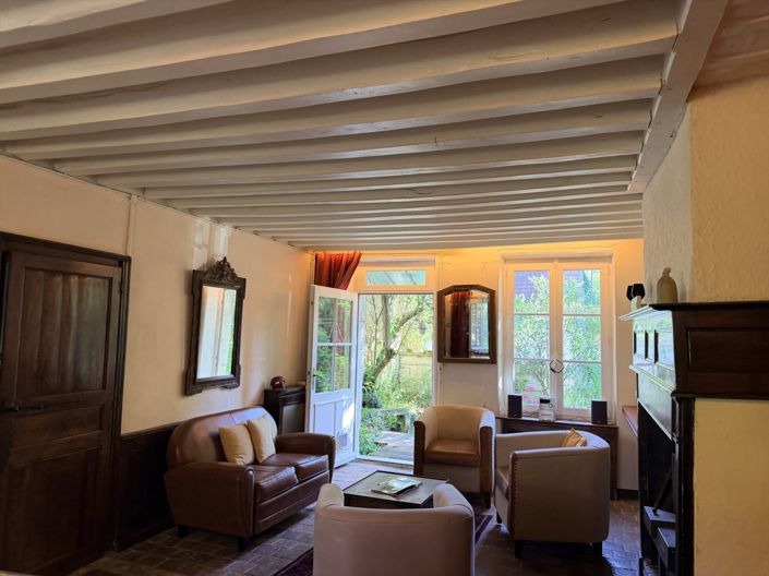 Image No.18-5 Bed House for sale