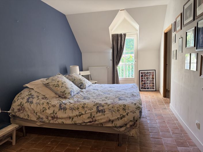 Image No.25-5 Bed House for sale