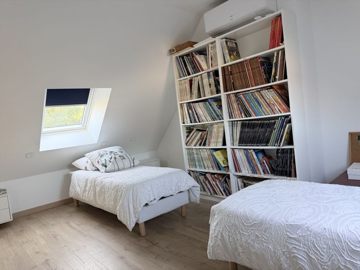 Image No.35-5 Bed House for sale