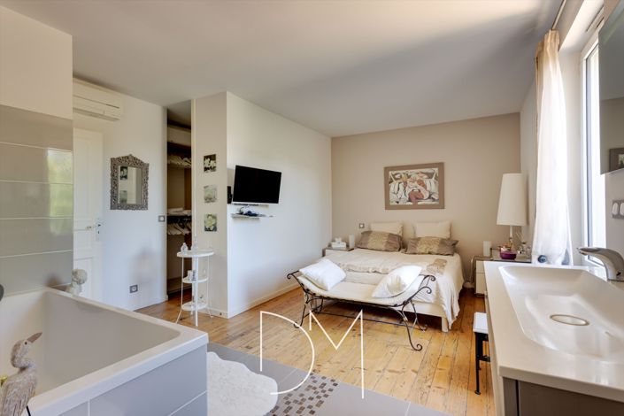 Image No.17-3 Bed House for sale