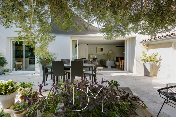 Image No.7-3 Bed House for sale