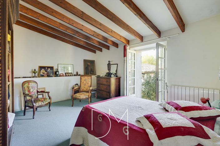 Image No.23-4 Bed House for sale
