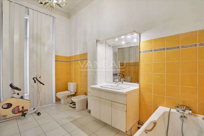 Image No.9-3 Bed Apartment for sale