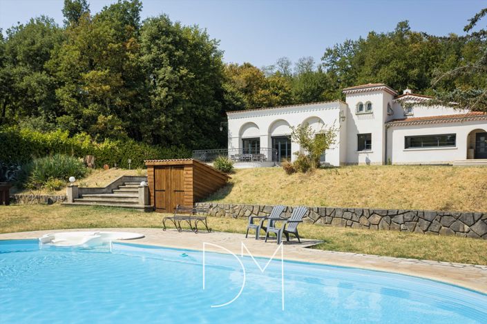 Image No.20-4 Bed House for sale