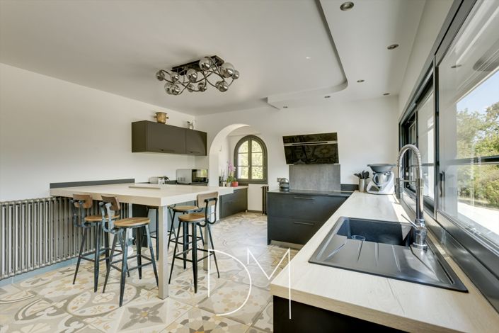 Image No.9-4 Bed House for sale