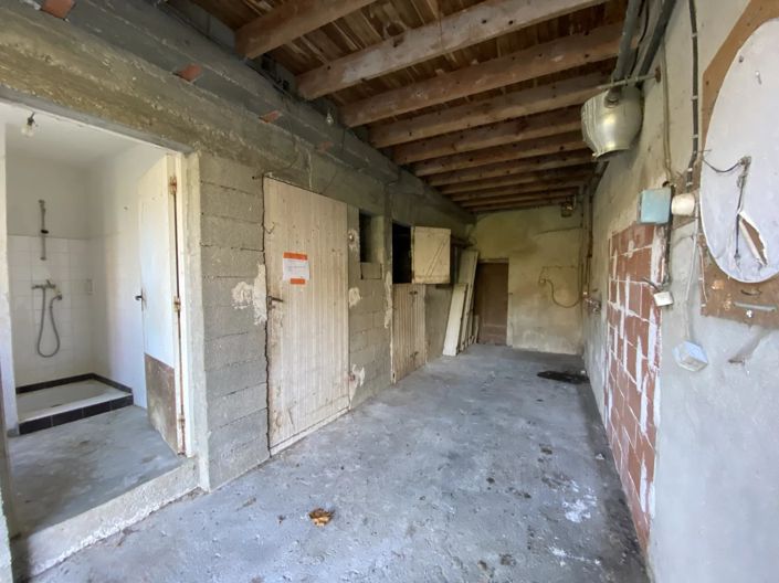 Image No.21-5 Bed House for sale