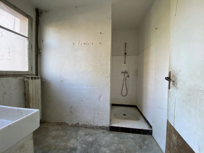 Image No.22-5 Bed House for sale