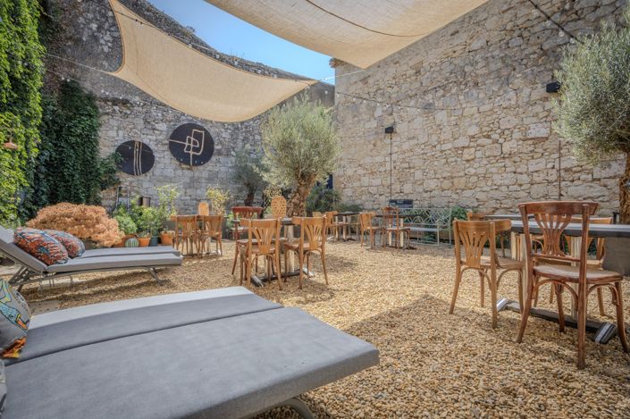 Image No.5-7 Bed House for sale