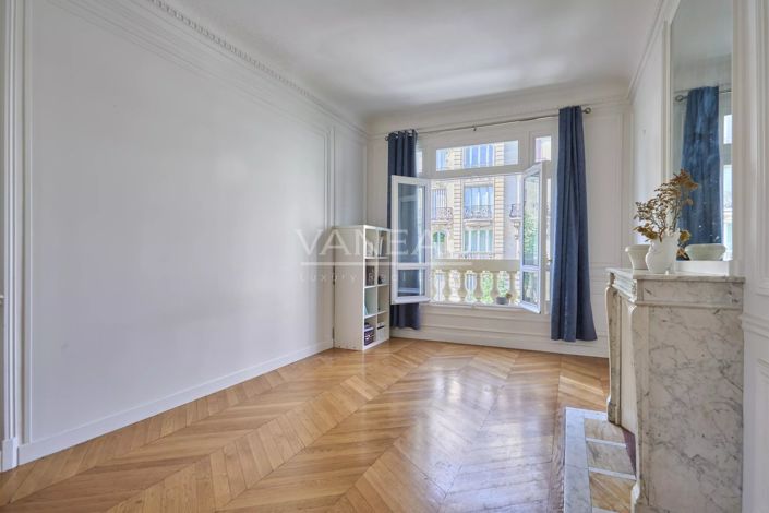Image No.17-4 Bed Apartment for sale