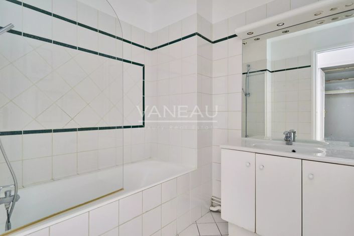 Image No.22-4 Bed Apartment for sale