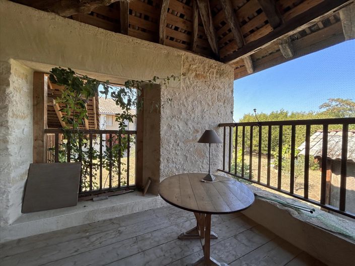 Image No.12-6 Bed House for sale