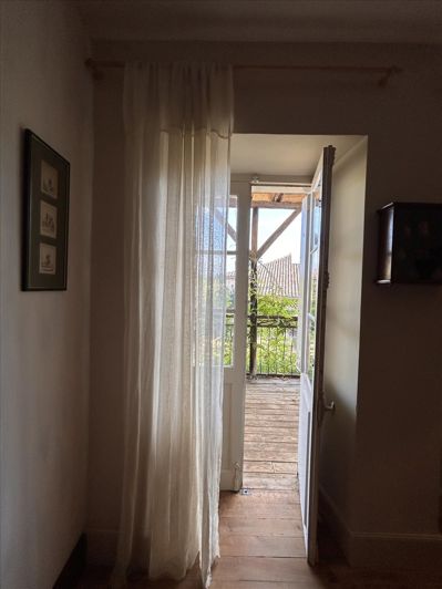Image No.19-6 Bed House for sale