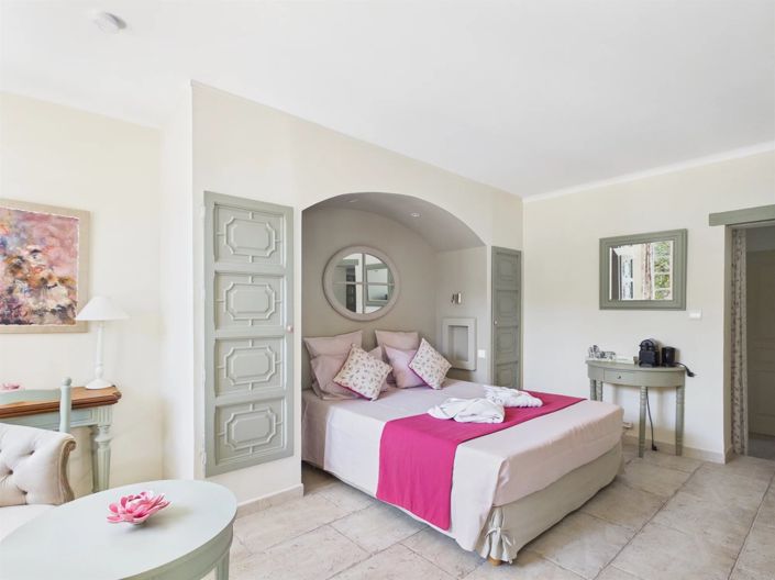 Image No.29-5 Bed House for sale