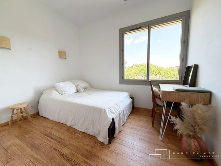 Image No.16-3 Bed House for sale