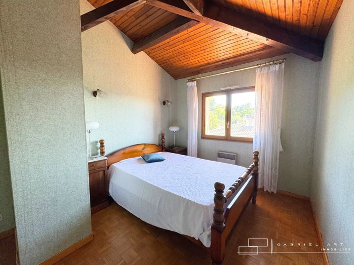 Image No.10-4 Bed House for sale