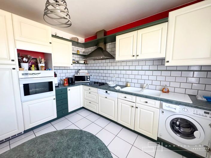 Image No.5-4 Bed House for sale