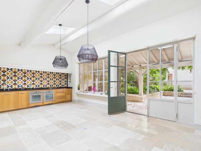 Image No.10-5 Bed House for sale
