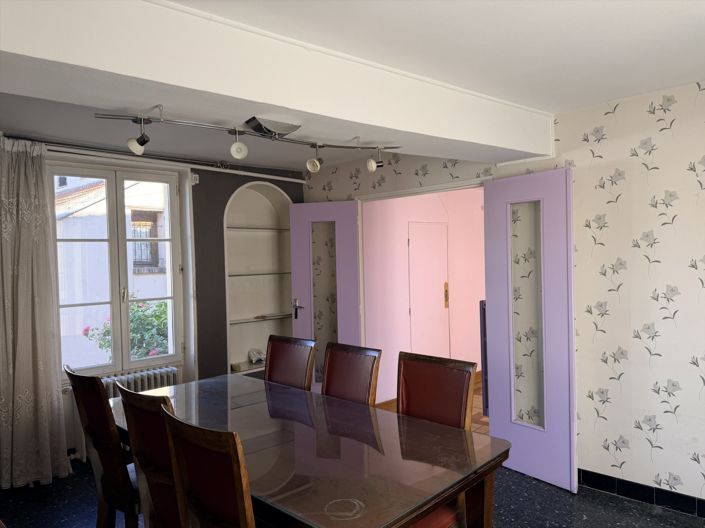 Image No.8-2 Bed House for sale