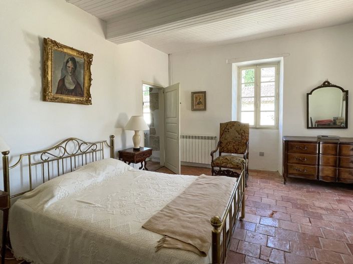 Image No.15-4 Bed House for sale