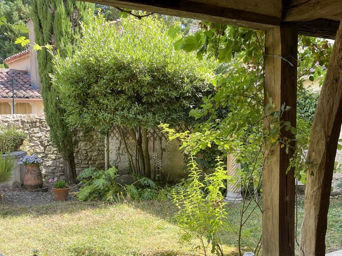 Image No.2-4 Bed House for sale