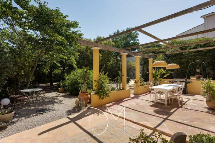 Image No.6-4 Bed House for sale