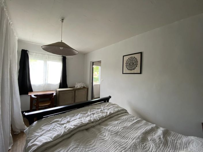 Image No.10-3 Bed House for sale