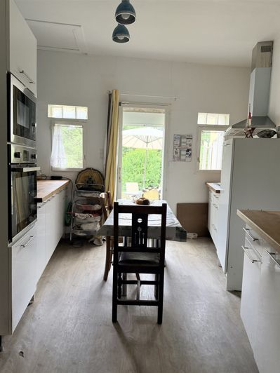 Image No.12-2 Bed House for sale