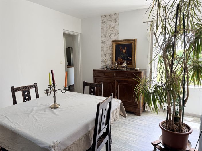 Image No.13-2 Bed House for sale