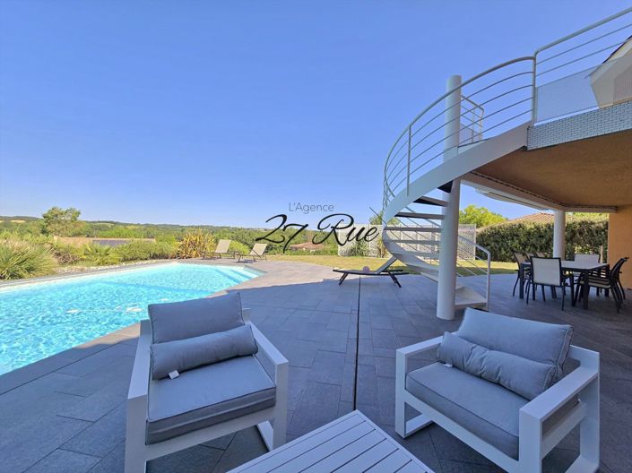 Image No.2-4 Bed Property for sale