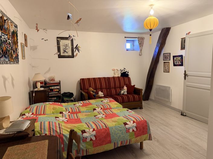 Image No.17-4 Bed House for sale