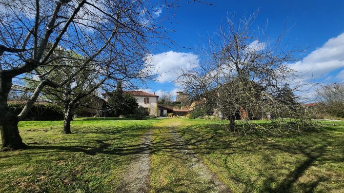 Image No.19-3 Bed House for sale